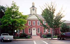 [photo, Talbot County Courthouse, North Washington St., Easton, Maryland]